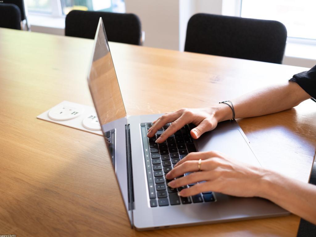 ឥទ្ធិពលនៃបច្ចេកវិទ្យាព័ត៌មានលើការស្វែងយល់